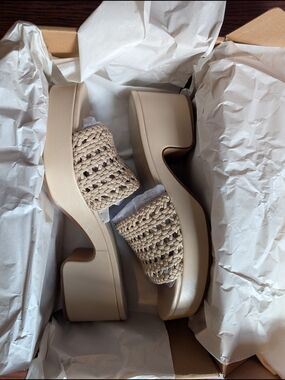 Vince Margo Woven Platform Mules Beige US 10 New Box Spring Summer 90s Y2K Boho